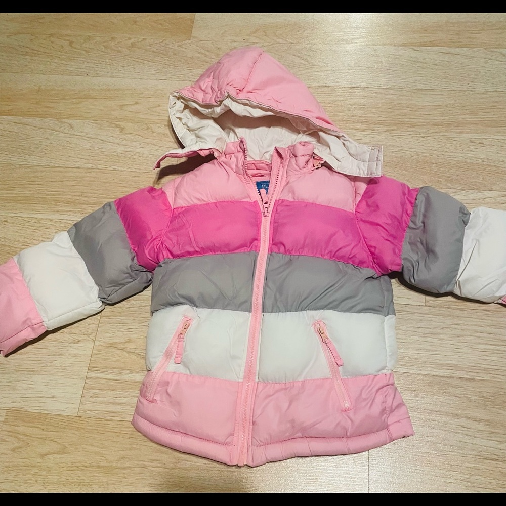 Gently used Children’s Place girls size 4 pink puffer jacket